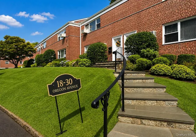Photo 3 of Condo for sale at 28 Oregon Ave #A, Eastchester, NY 10708 | MLS# 1014330 | Listing updated on 2026-07-31