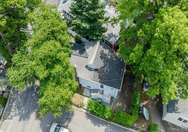 2nd image of 47d Edgewater Park, Bronx, NY 10465