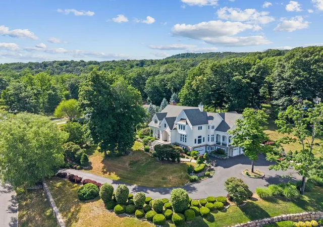 Photo 1 of Single family home for sale at 4 Katavolos Dr, Tomkins Cove, NY 10986 | MLS# 1014372 | Listing updated on 2026-07-26