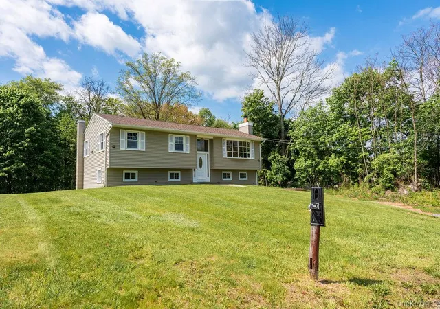 Homes for sale in Hyde Park, NY | 5 Idlewild Dr, Hyde Park, NY 12601 | MLS# 1014385
