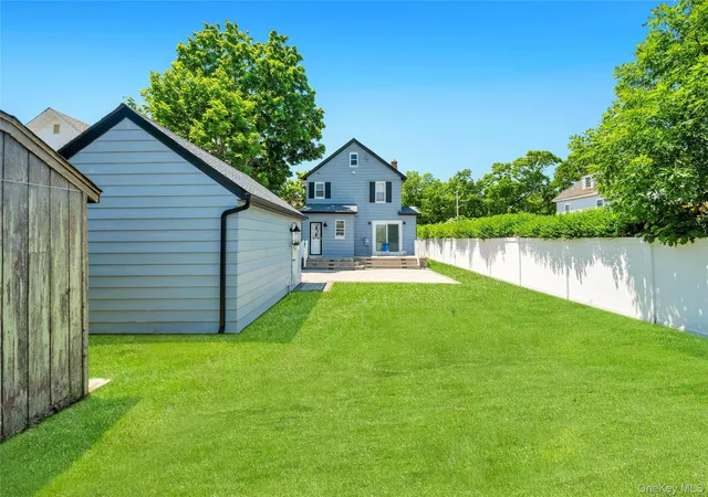 3rd image of 105 Maple Ave, Patchogue, NY 11772 | MLS# 1014408