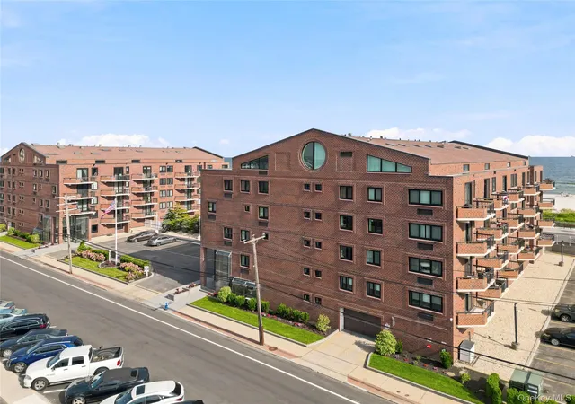 1st image of 750 W Broadway, Hempstead, NY 11561
