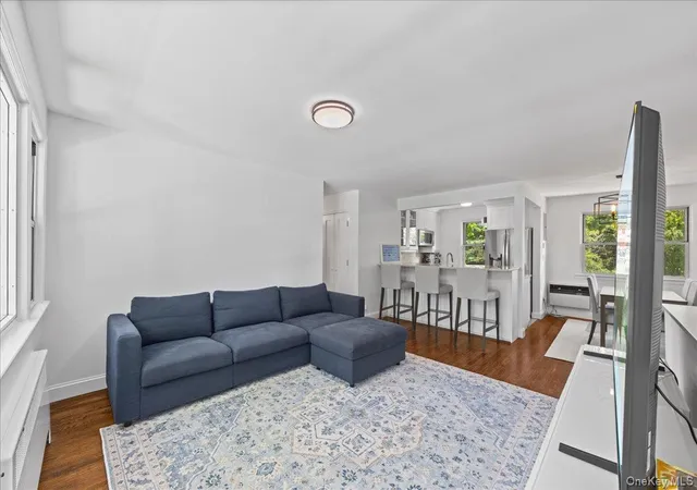 Homes for sale in Greenburgh, NY | 141 S Buckhout #141, Greenburgh, NY 10533 | MLS# 1014420