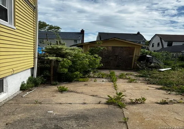 8th image of 191 40 112th Rd, New York, NY 11412 | MLS# 1014421