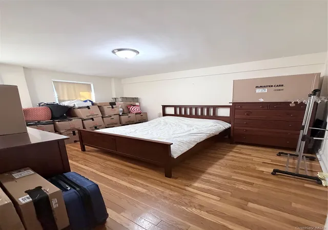 2nd image of 141-48 78Th Ave, New York, NY 11367