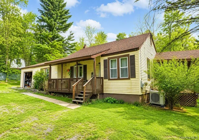 Photo 1 of Single family home for sale at 565 Cold Spring Rd, Thompson, NY 12701 | MLS# 1014425 | Listing updated on 2026-08-22