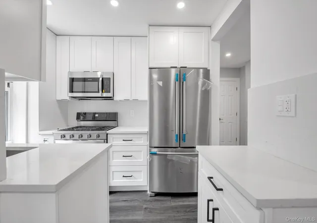 2nd image of 78 06 Main Street #2L, Flushing, NY 11367 | MLS# 1014435
