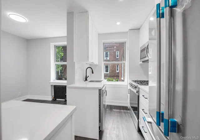 4th image of 78-06 Main St, New York, NY 11367