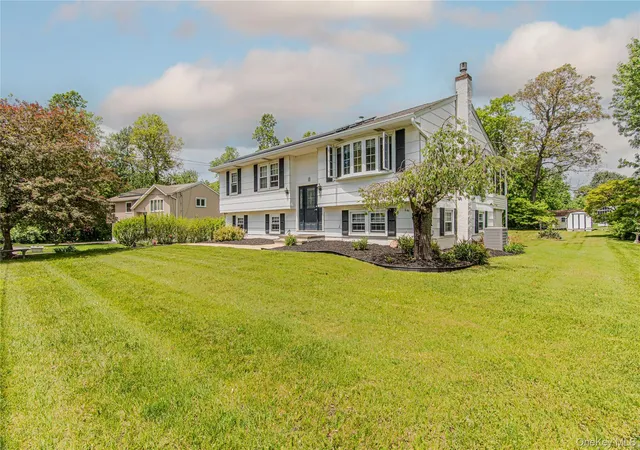 4th image of 4 Russett Ln, Wappinger, NY 12590 | MLS# 1014450