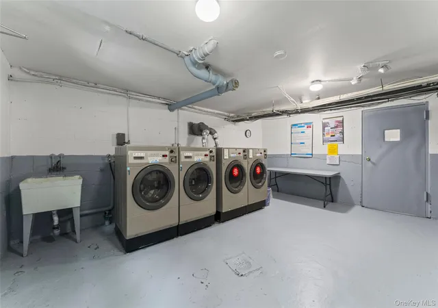 2nd image of 200 Lexington Ave, Oyster Bay, NY 11771