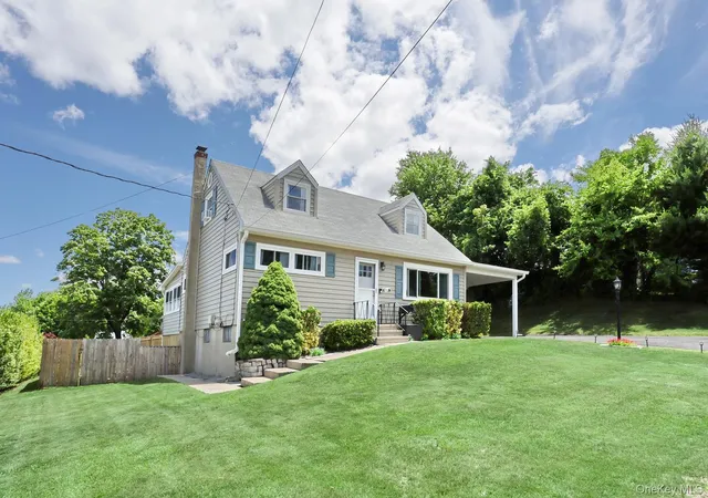 Homes for sale in Haverstraw, NY | 1 Havervale Ln, Haverstraw, NY 10923 | MLS# 1014471