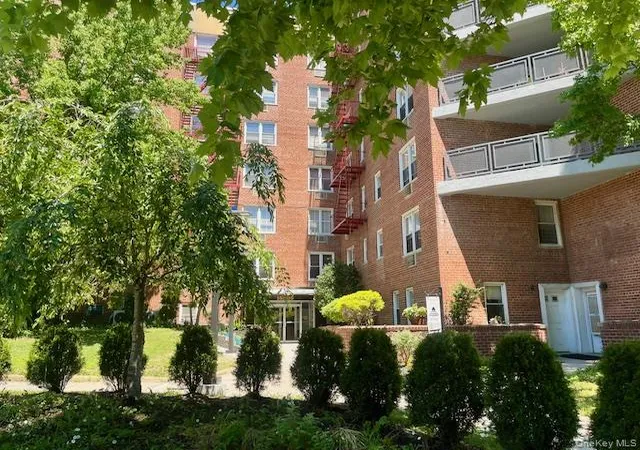 1st image of 15105 Cross Island Parkway #1D, Whitestone, NY 11357 | MLS# 1014502