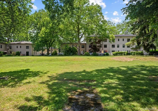 5th image of 12 Channing Pl, Eastchester, NY 10709