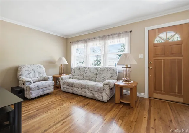 Photo 3 of Sale Pending at 154 8th Avenue, Kings Park, NY 11754 | MLS# 1014522 | Listing updated on 2026-08-12