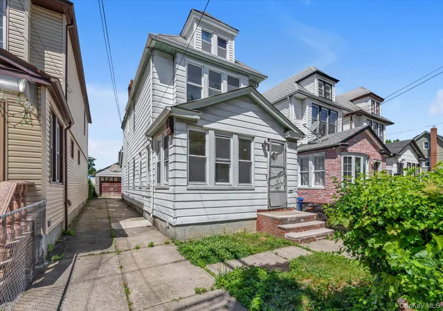 Photo 1 of Sale Pending at 11232 196th Street, Saint Albans, NY 11412 | MLS# 1014557 | Listing updated on 2026-10-10