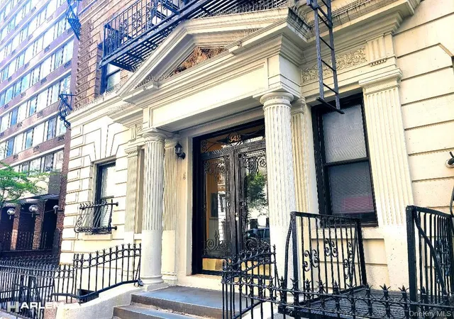 Photo 1 of Sale Pending at 342 W 56th Street #1E, New York, NY 10019 | MLS# 1014558 | Listing updated on 2026-08-27