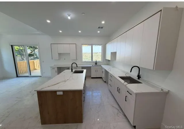 Photo 2 of Single family home for sale at 20 Dallas Dr #102, Blooming Grove, NY 10950 | MLS# 1014562 | Listing updated on 2026-08-31