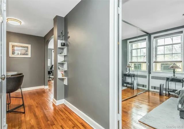 Homes for sale in North Hempstead, NY | 8 Welwyn Rd #2F, North Hempstead, NY 11021 | MLS# 1014567