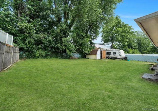 18th image of 35 Wyandotte Street, Selden, NY 11784 | MLS# 1014578
