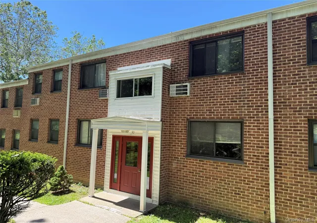 Homes for sale in Greenburgh, NY | 130 Virgina Rd #D, Greenburgh, NY 10603 | MLS# 1014587