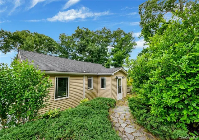 Photo 1 of Single family home for sale at 6 Deer Trl N, Warwick (town), NY 10925 | MLS# 1014589 | Listing updated on 2026-09-12