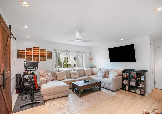 4th image of 54 Richmond Blvd, Islip, NY 11779