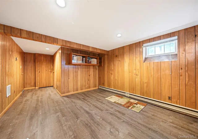 32nd image of 572 Benito St, Hempstead, NY 11554 | MLS# 1014609