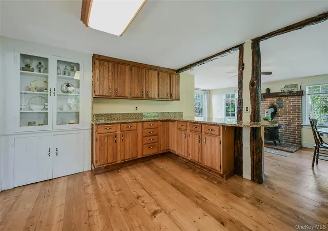 Photo 4 of Single family home for sale at 147 N Country Rd, Mount Sinai, NY 11766 | MLS# 1014611 | Listing updated on 2026-06-17