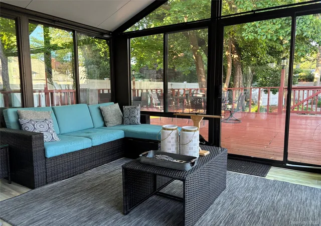 Photo 4 of Single family home for sale at 42 Bennett Ave, Huntington, NY 11746 | MLS# 1014657 | Listing updated on 2026-10-29