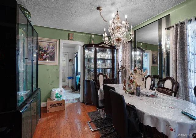 Photo 4 of Single family home for sale at 11736 196th Street, Saint Albans, NY 11412 | MLS# 1014663 | Listing updated on 2026-08-12