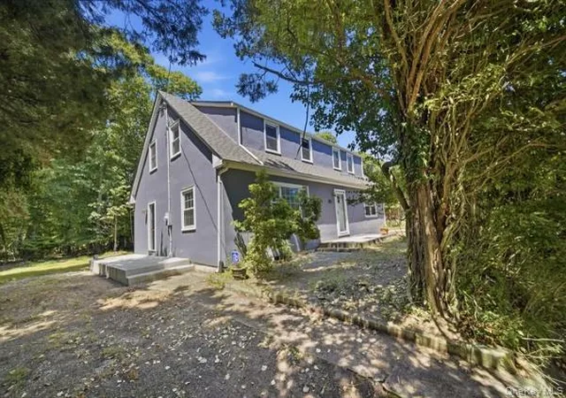 Homes for sale in Southampton, NY | 458 N Magee St, Southampton, NY 11968 | MLS# 1014669