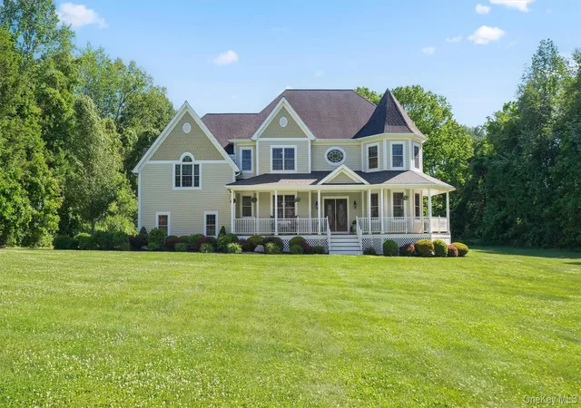 Homes for sale in East Fishkill, NY | 17 Coopers Ln, East Fishkill, NY 12533 | MLS# 1014677