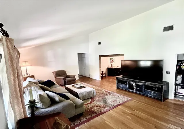 5th image of 130 Broad Ave, Orangetown, NY 10964 | MLS# 1014681