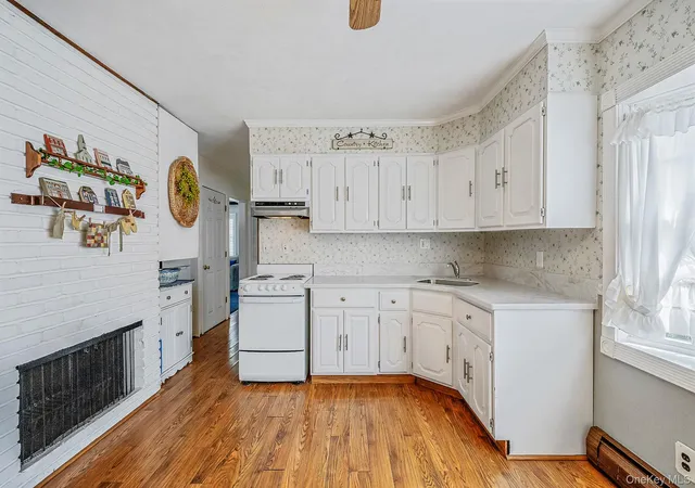 30th image of 10 Flock Ln, Hempstead, NY 11756 | MLS# 1014683