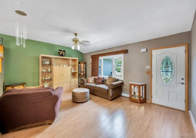 3rd image of 3 Megan Ct, Bellport, NY 11713 | MLS# 1014685