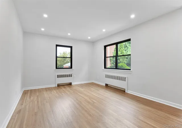 Homes for sale in New York, NY | 220-74 75Th Ave #1st Flr, New York, NY 11364 | MLS# 1014696