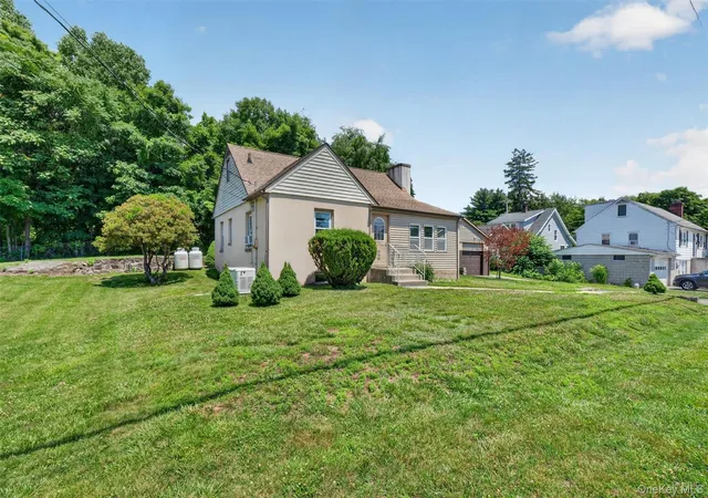 3rd image of 221 1St St, Buchanan, NY 10511 | MLS# 1014701