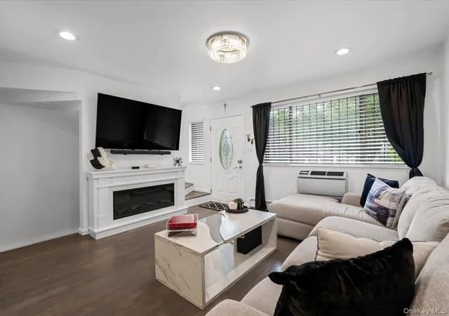 4th image of 120-03 9Th Ave, College Point, NY 11356 | MLS# 1014729