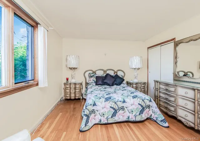 Photo 4 of Sale Pending at 1109 Aka 1111 Nepperhan Ave, Yonkers, NY 10703 | MLS# 1014742 | Listing updated on 2026-07-21