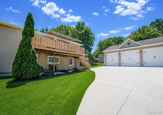 5th image of 34 Leeds Blvd, Farmingville, NY 11738 | MLS# 1014750