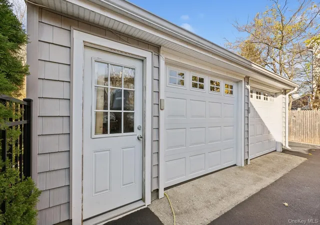 28th image of 790 Peconic Bay Blvd, Riverhead, NY 11901 | MLS# 1014755