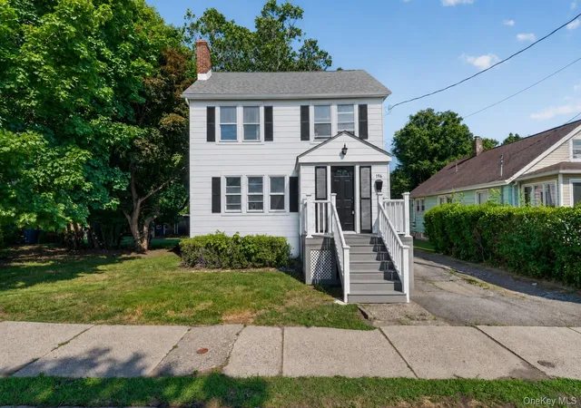 Homes for sale in Middletown, NY | 196 Cottage St, Middletown, NY 10940 | MLS# 1014761