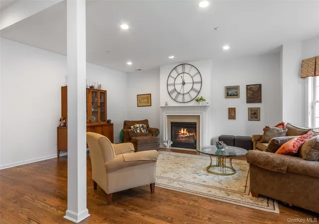 Photo 3 of Sale Pending at 115 Autumn Dr, Oyster Bay, NY 11803 | MLS# 1014773 | Listing updated on 2026-08-01