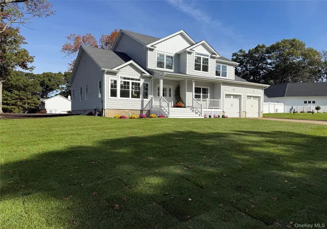 Photo 1 of Single family home for sale at 1 Lotto Ct, Brookhaven, NY 11755 | MLS# 1014775 | Listing updated on 2026-10-25