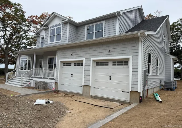Photo 2 of Single family home for sale at 1 Lotto Ct, Brookhaven, NY 11755 | MLS# 1014775 | Listing updated on 2026-10-07