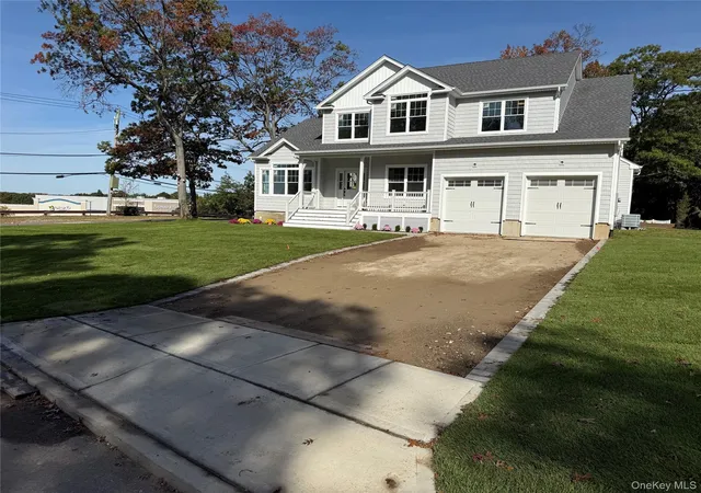 Photo 3 of Single family home for sale at 1 Lotto Ct, Brookhaven, NY 11755 | MLS# 1014775 | Listing updated on 2026-10-25