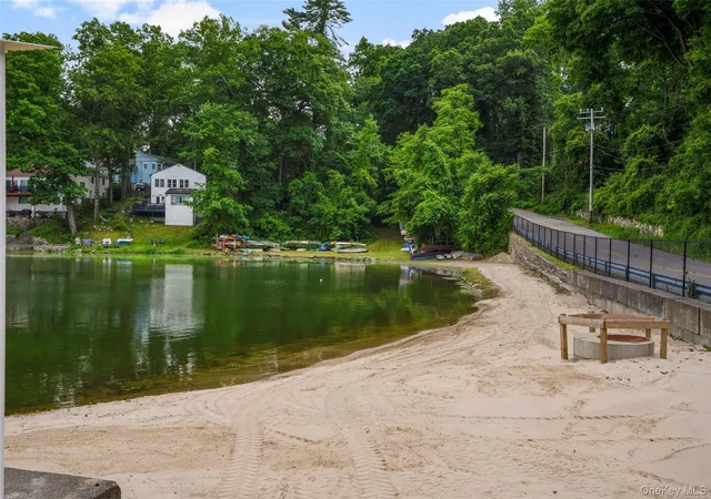 1st image of 109 Tanglewylde Rd, Putnam Valley, NY 10537 | MLS# 1014787