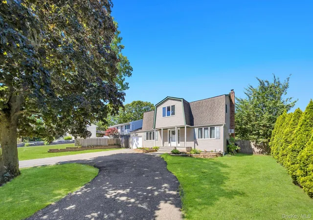Homes for sale in Brookhaven, NY | 358 Holbrook Rd, Brookhaven, NY 11779 | MLS# 1014790