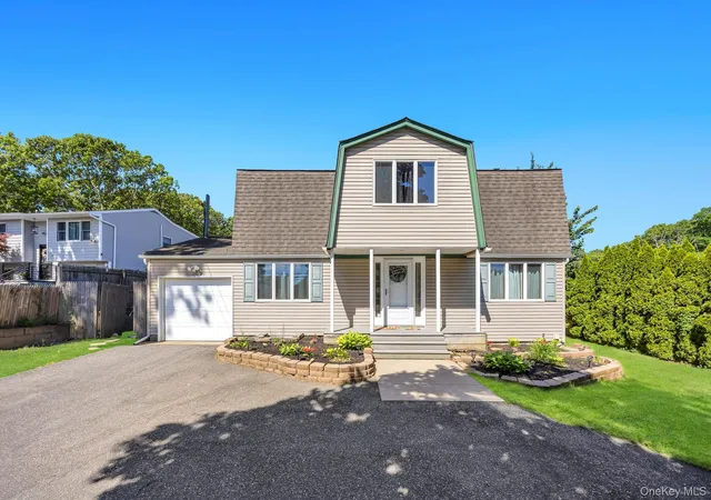 Homes for sale in Brookhaven, NY | 358 Holbrook Rd, Brookhaven, NY 11779 | MLS# 1014790