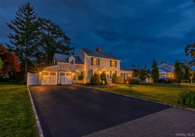 2nd image of 152 Bay Dr, Massapequa, NY 11758 | MLS# 1014794